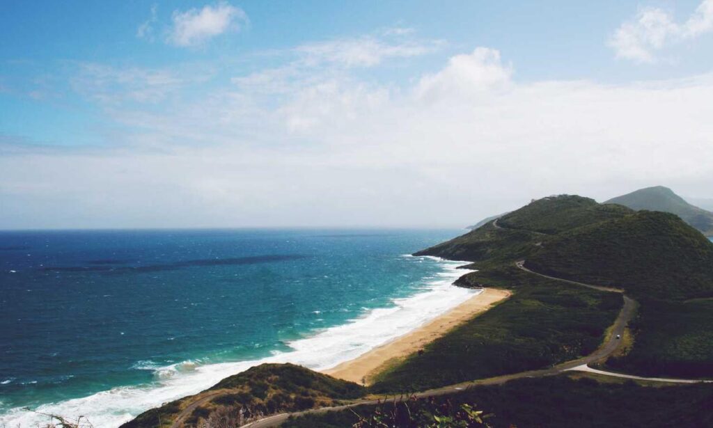 how should exterior shutters fit drhextreriorly