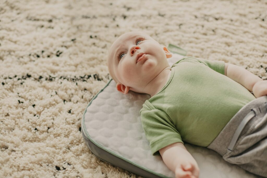 Why Foldable Baby Play Mats and Bright Color Kids Room Rugs Are a Must-Have