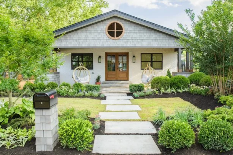 Cost-Effective Curb Appeal Tips Property Managers Use to Reduce Vacancy