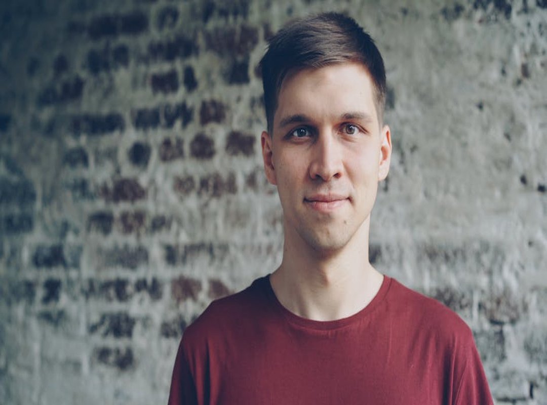 adam zhurek versuri